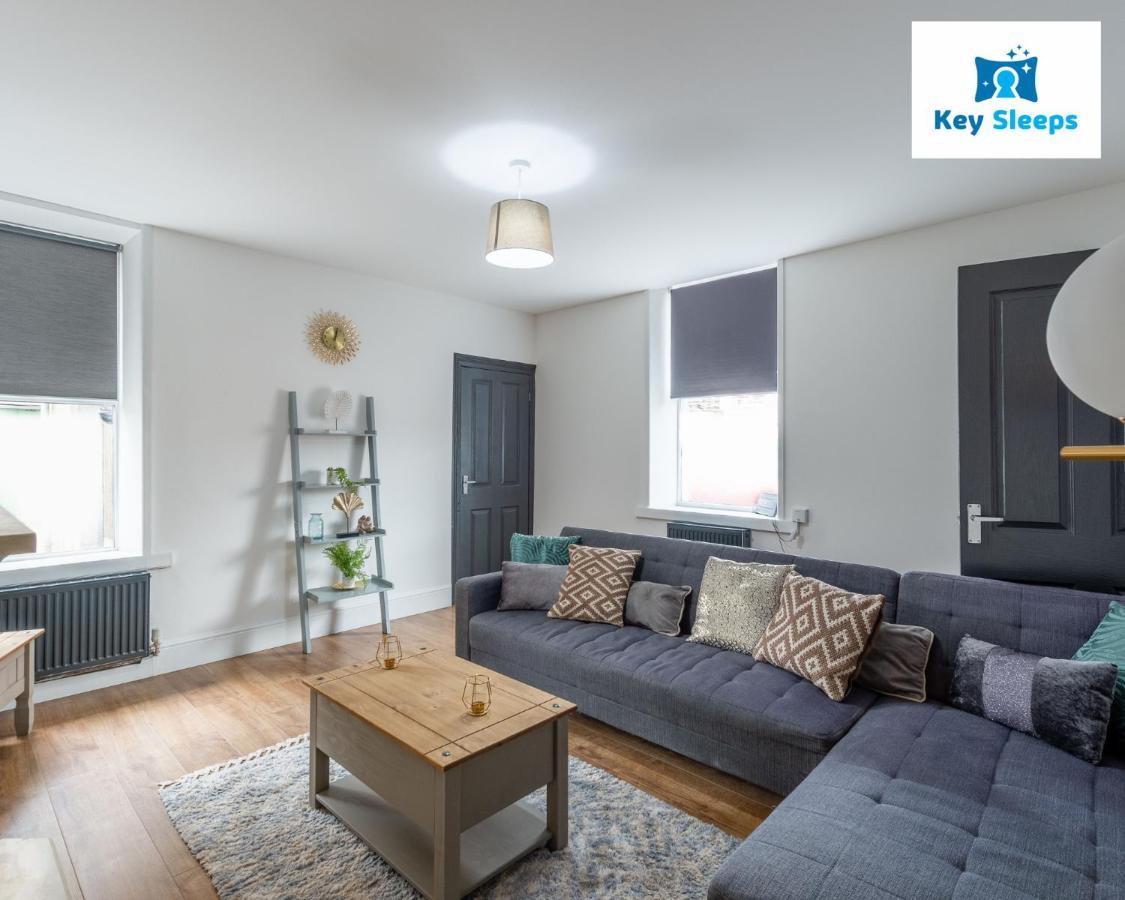 Five Bedroom Spacious Modern House By Keysleeps Short Lets Workington Lake District Beach Экстерьер фото