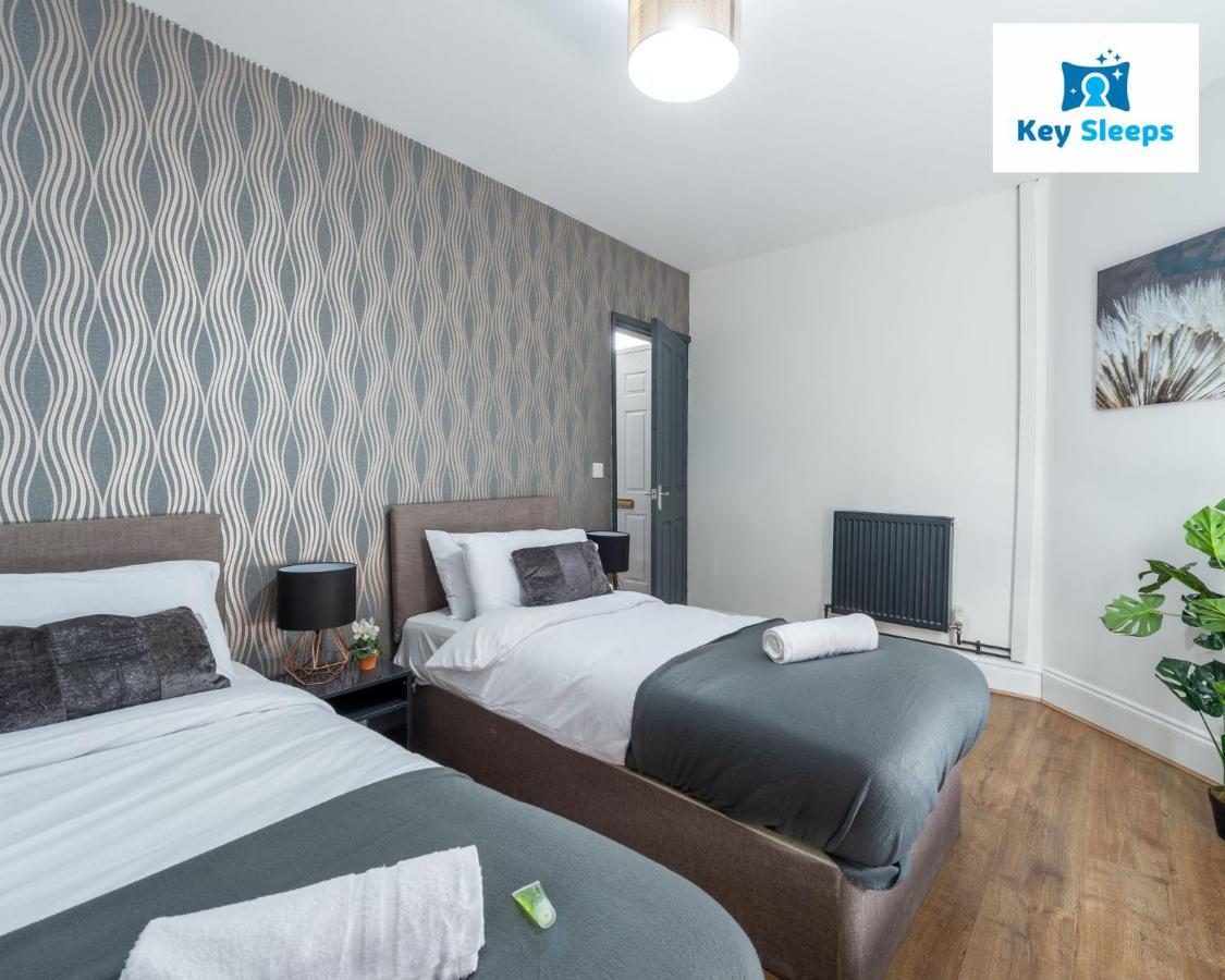 Five Bedroom Spacious Modern House By Keysleeps Short Lets Workington Lake District Beach Экстерьер фото