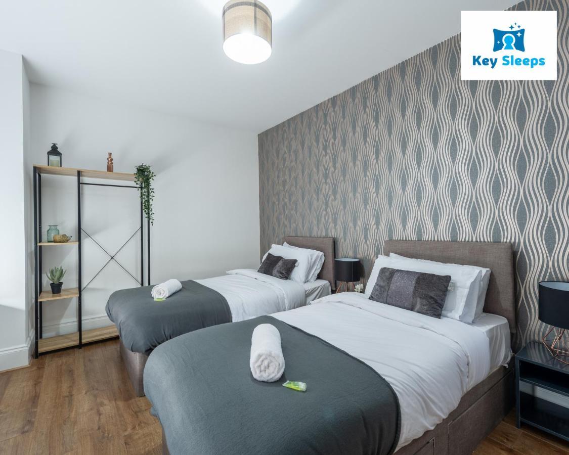 Five Bedroom Spacious Modern House By Keysleeps Short Lets Workington Lake District Beach Экстерьер фото